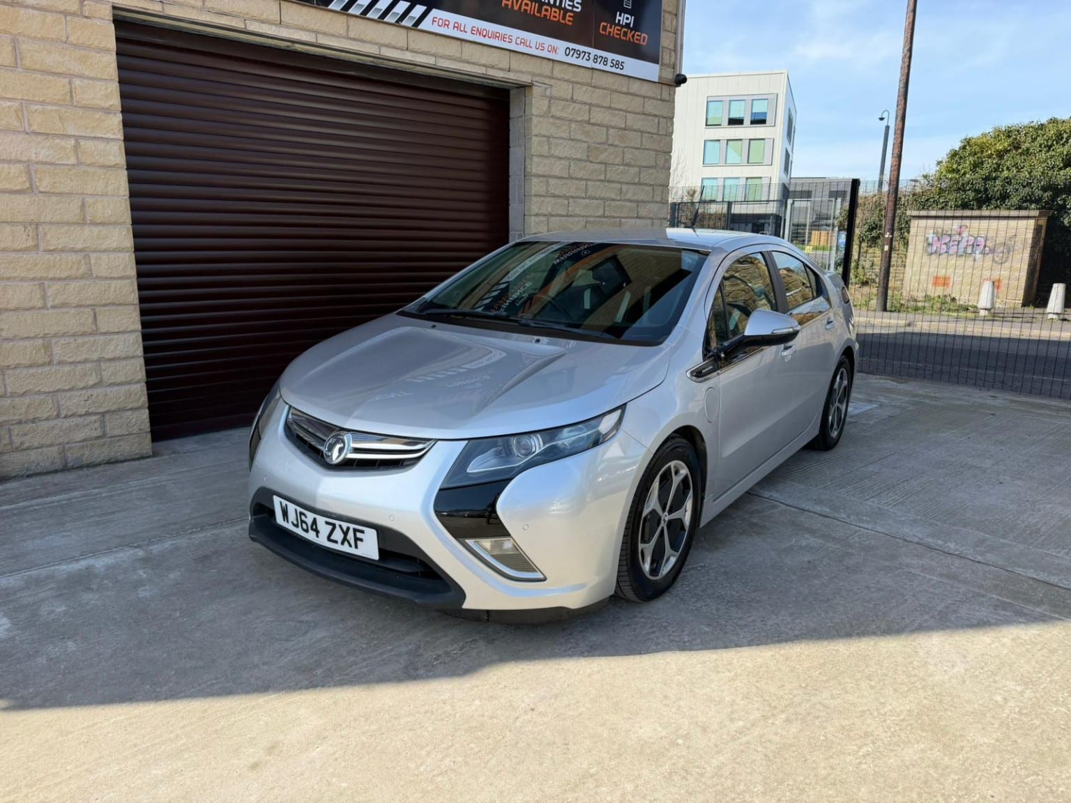 Vauxhall Ampera - image 1 of 46