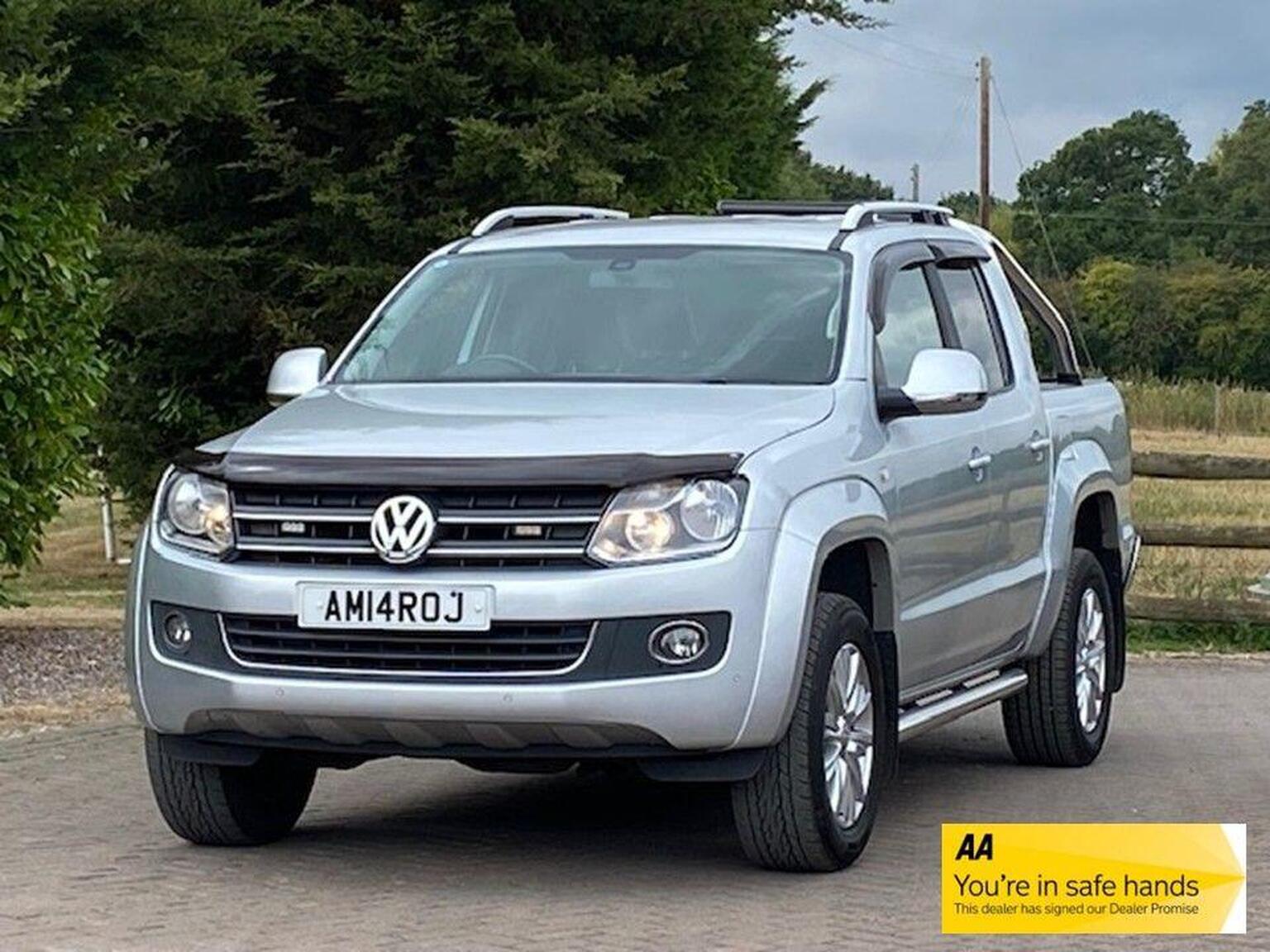 Volkswagen Amarok - image 1 of 32