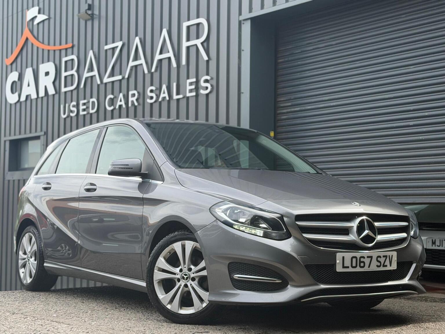 Mercedes-Benz B Class - image 1 of 44