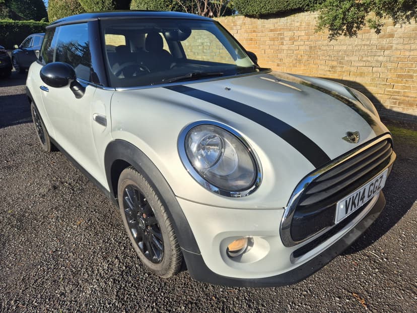 2014 MINI HATCH