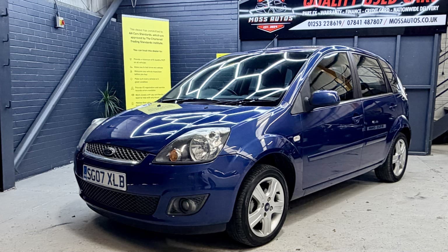 Ford Fiesta - image 1 of 13
