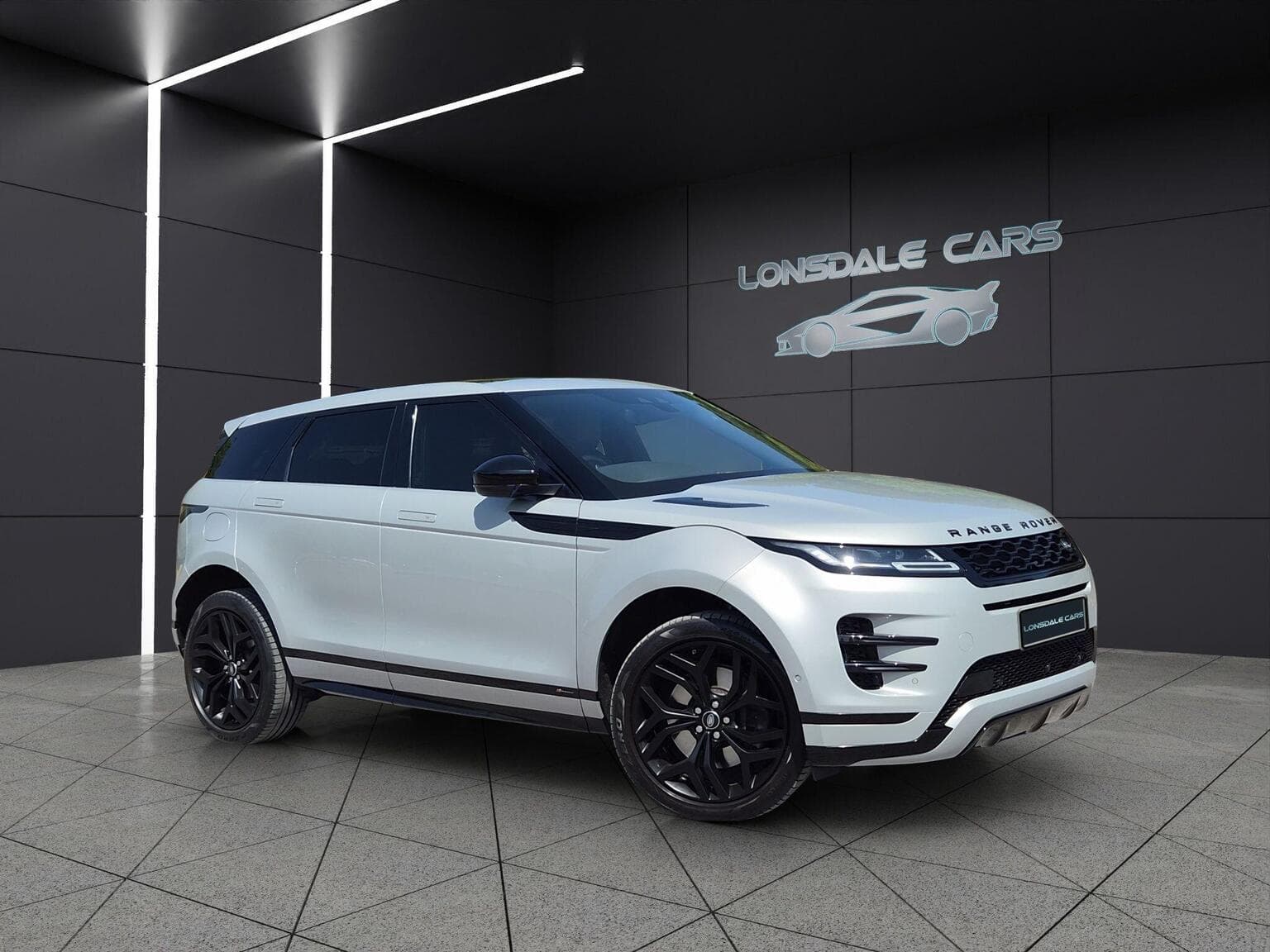 Land Rover Range Rover Evoque - image 1 of 52