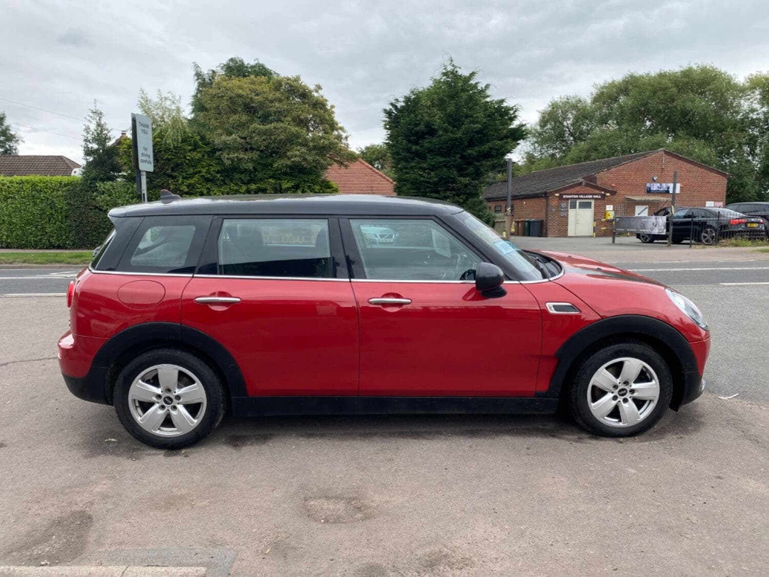 MINI Clubman - image 1 of 26