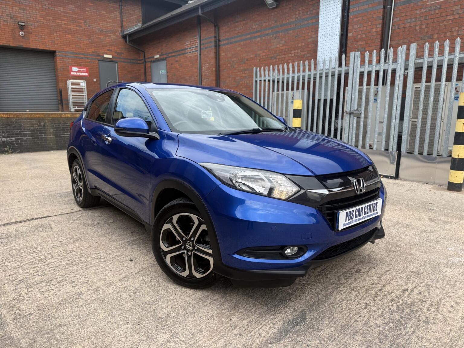 Honda HR-V - image 1 of 61