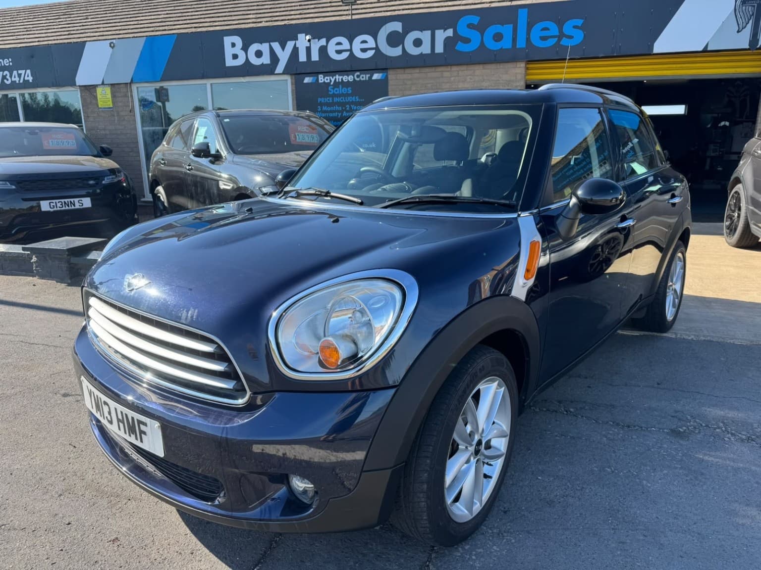 MINI Countryman - image 1 of 16