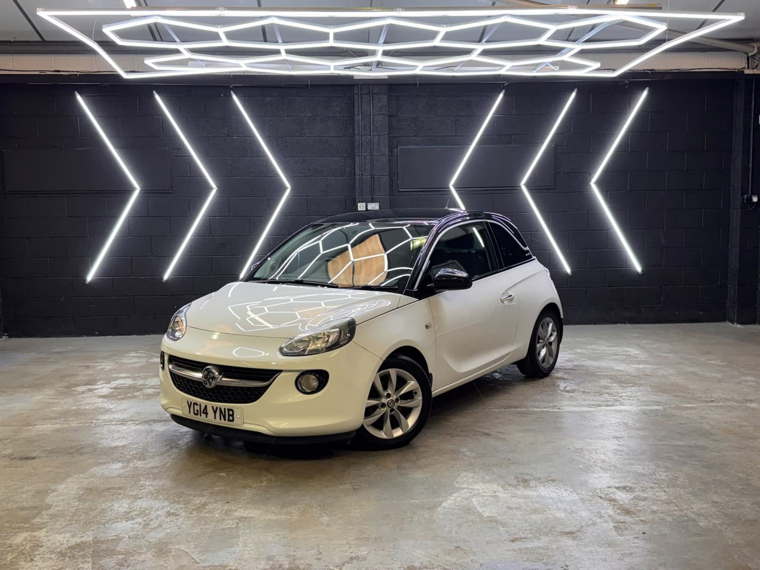 Vauxhall Adam - image 1 of 48
