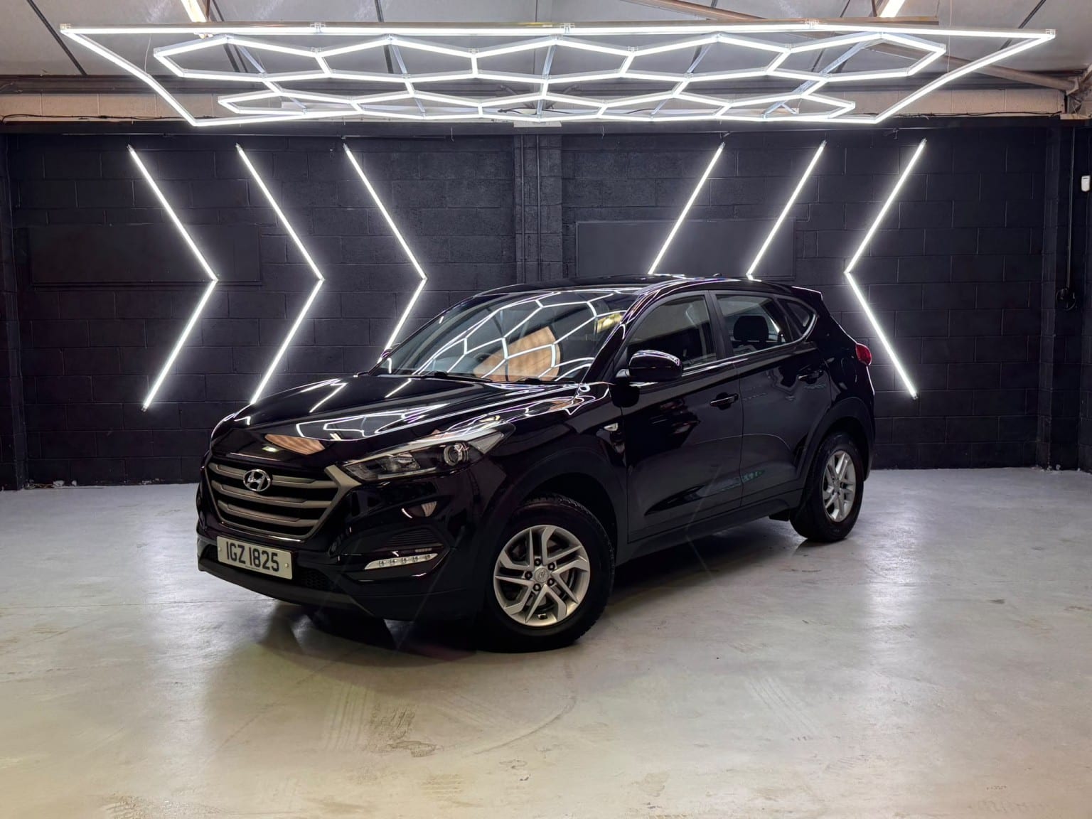 Hyundai Tucson - image 1 of 47