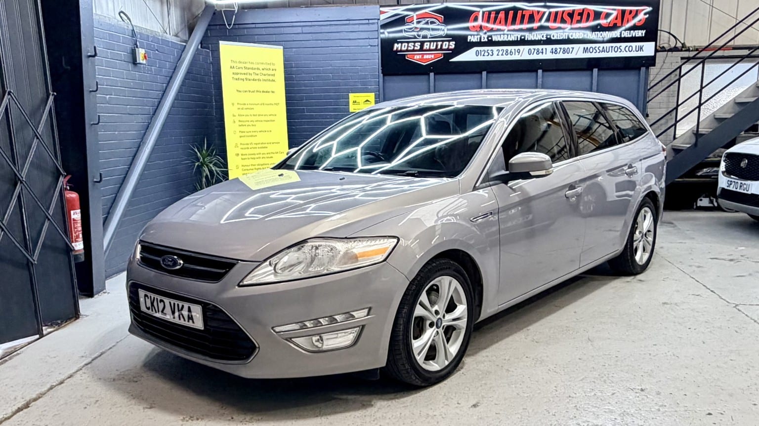 Ford Mondeo - image 1 of 26