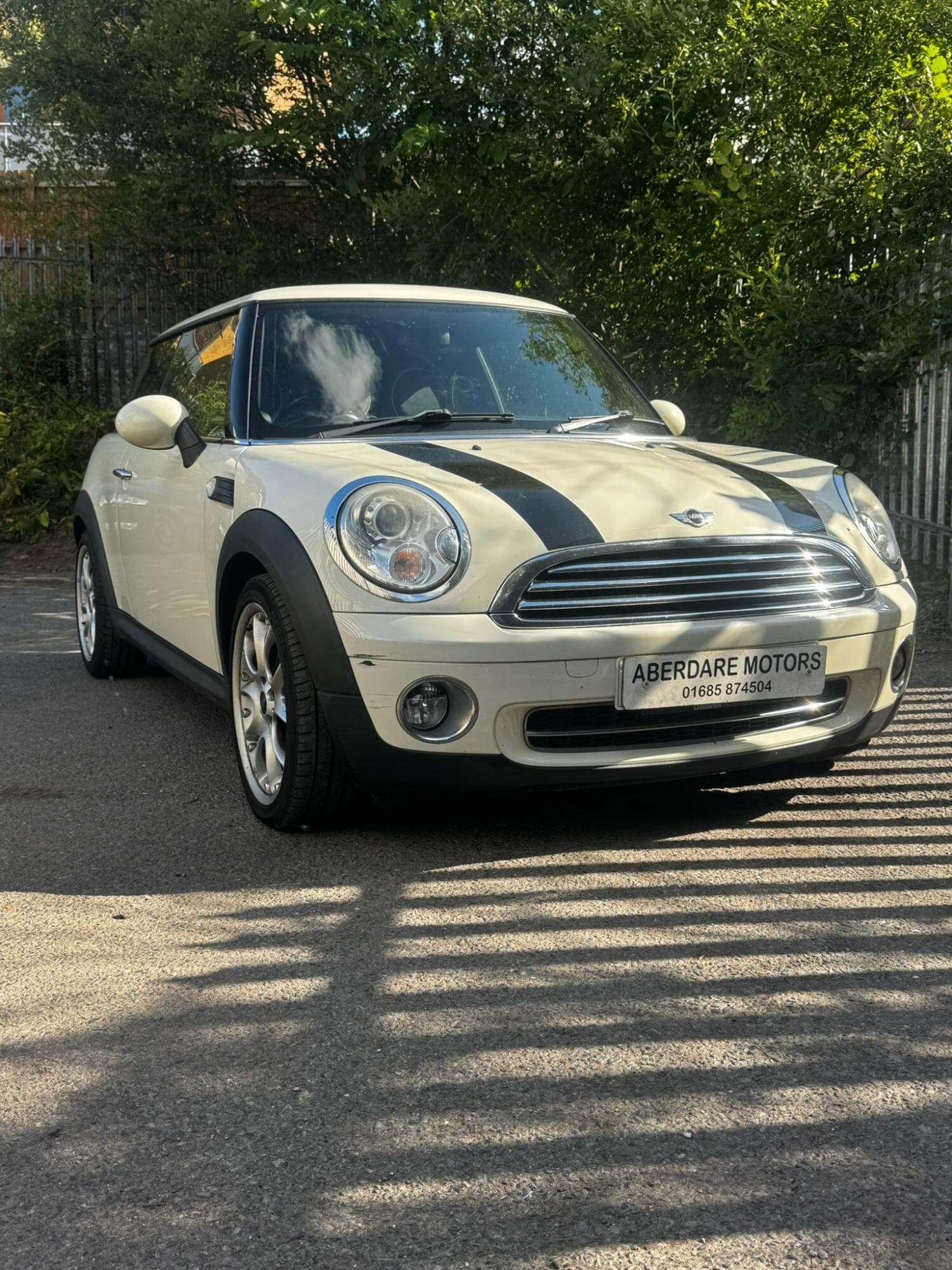 MINI Hatch - image 1 of 12