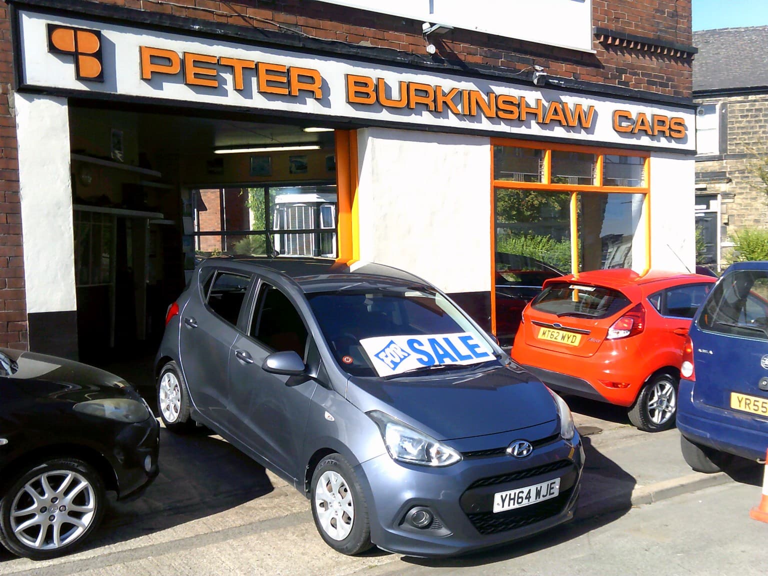 Hyundai i10 - image 1 of 6