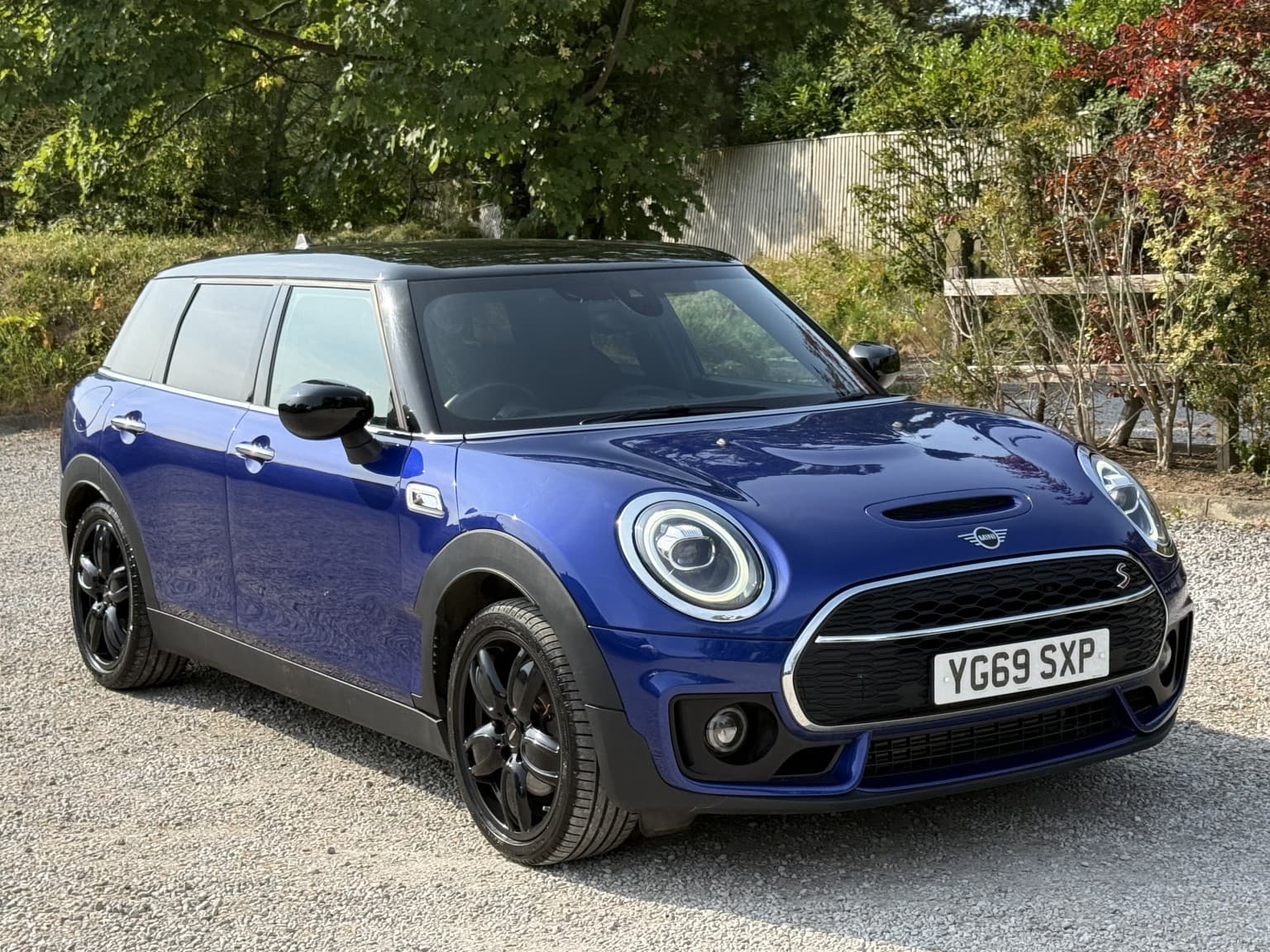 MINI Clubman - image 1 of 34