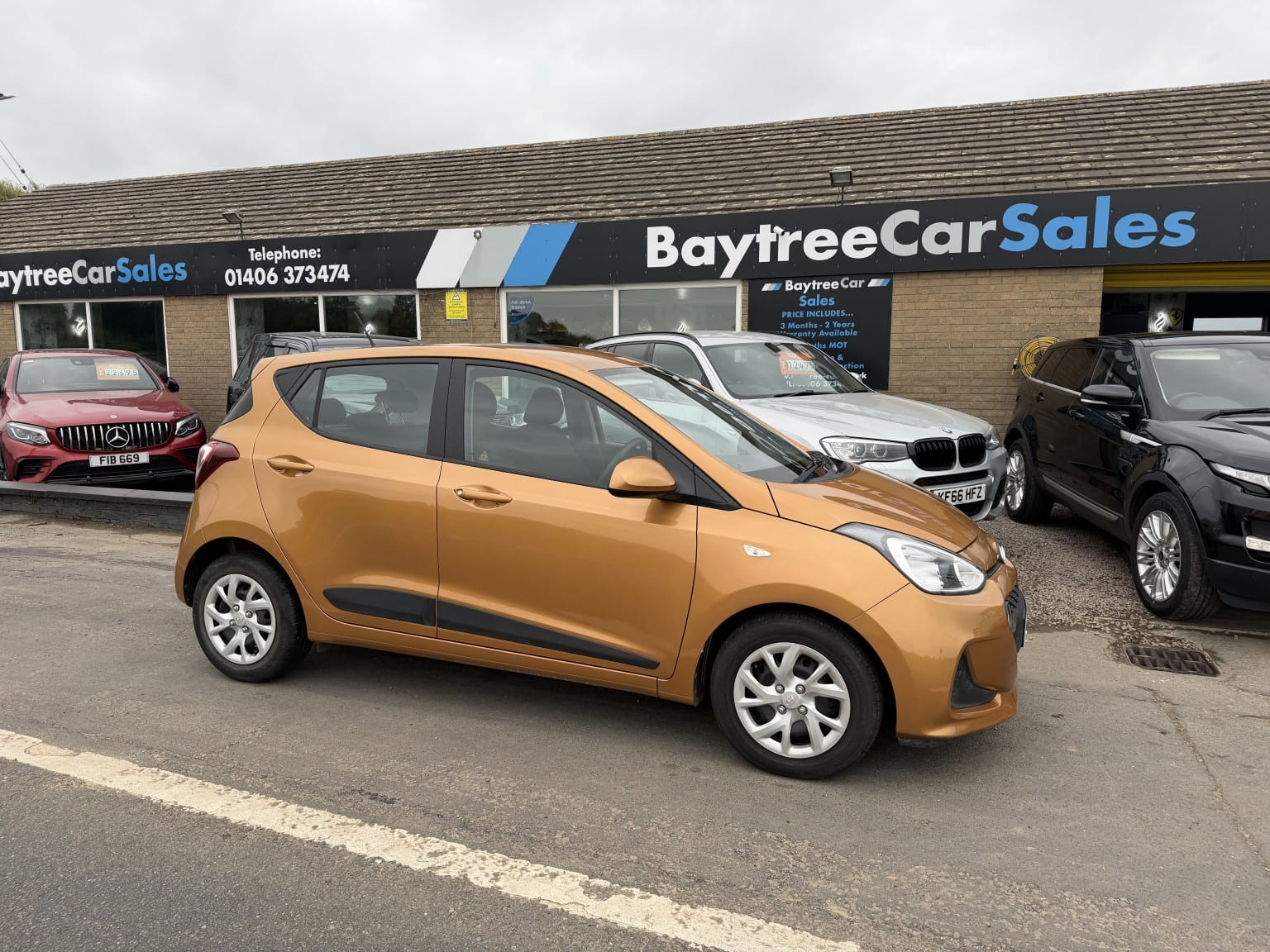 2017 Hyundai i10 1.2 I10 SE 1.2 MY17 in red — photo 1 of 22