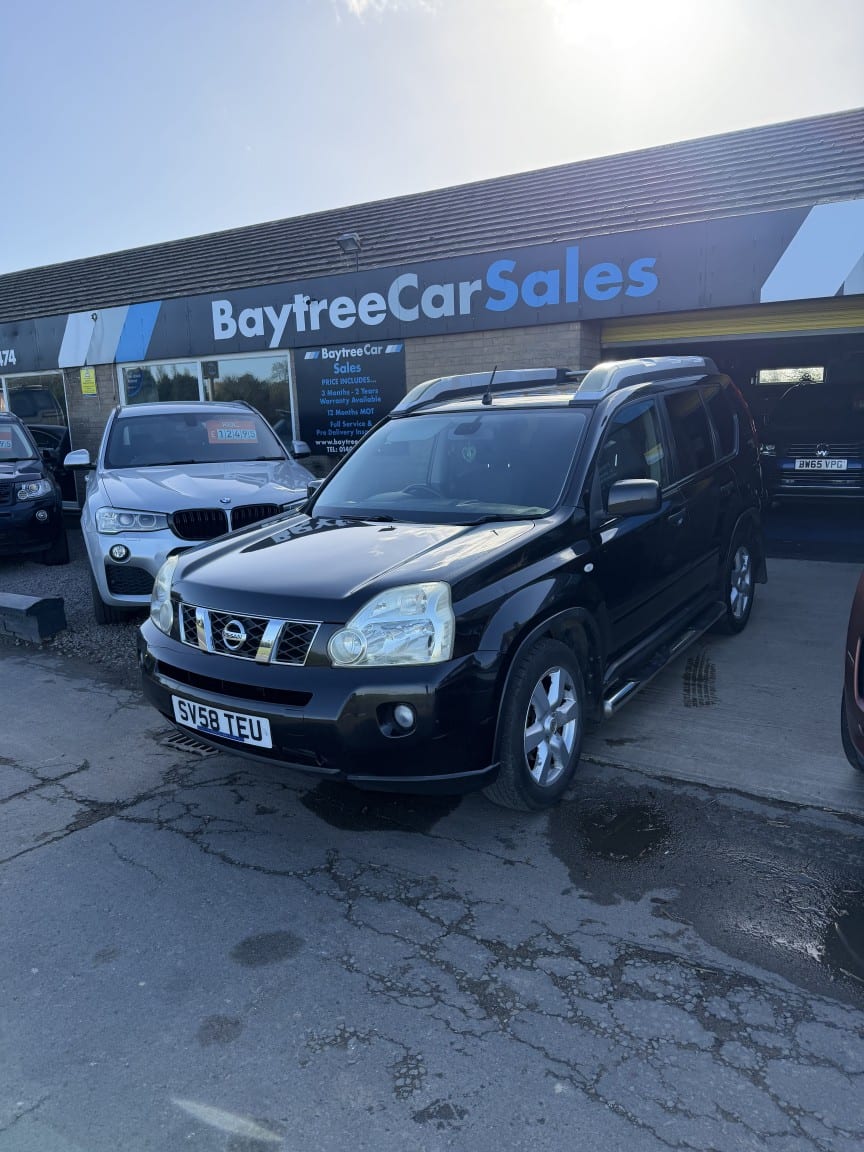 Nissan X-Trail - image 1 of 18