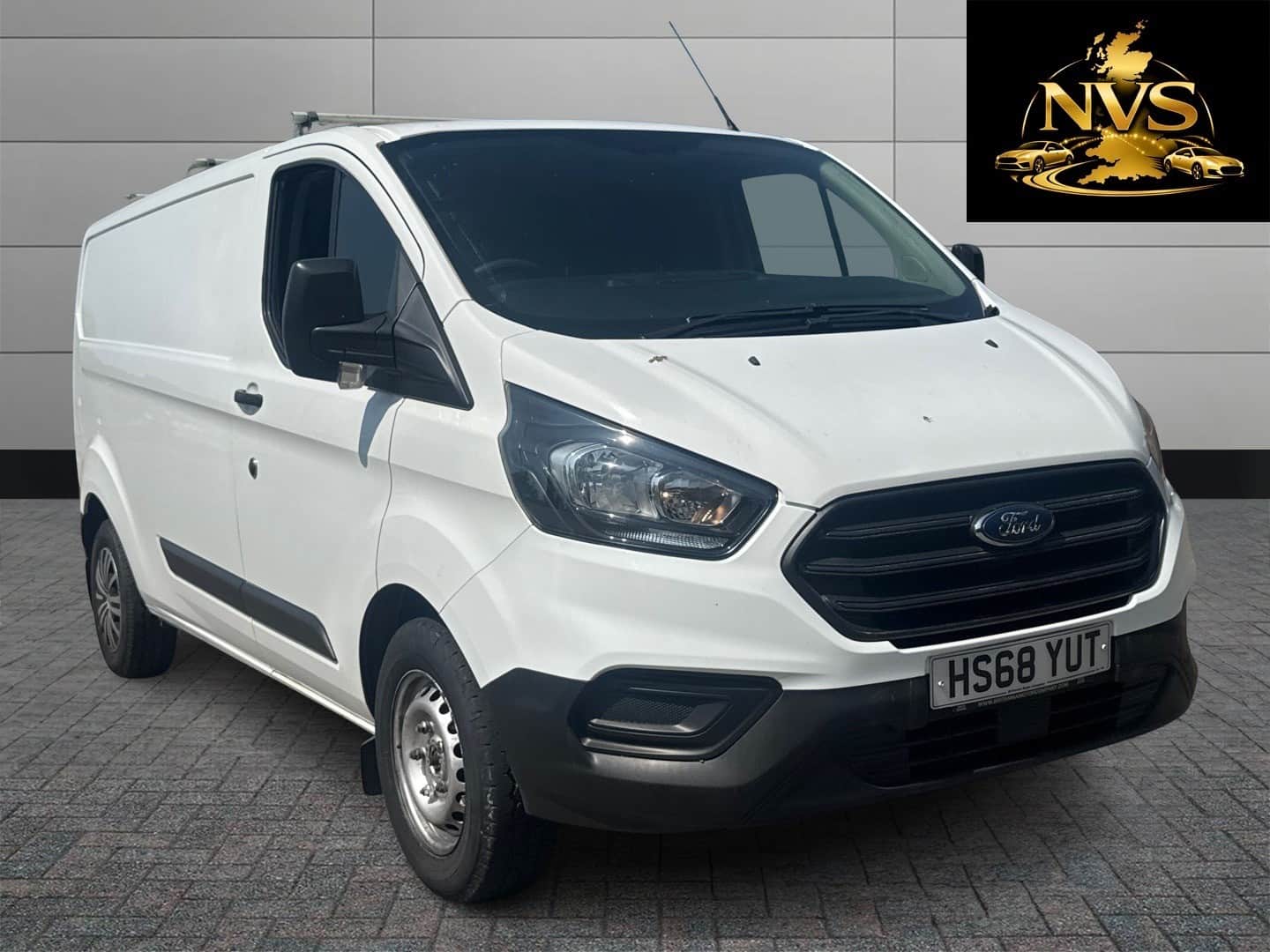 Ford Transit Custom - image 1 of 13