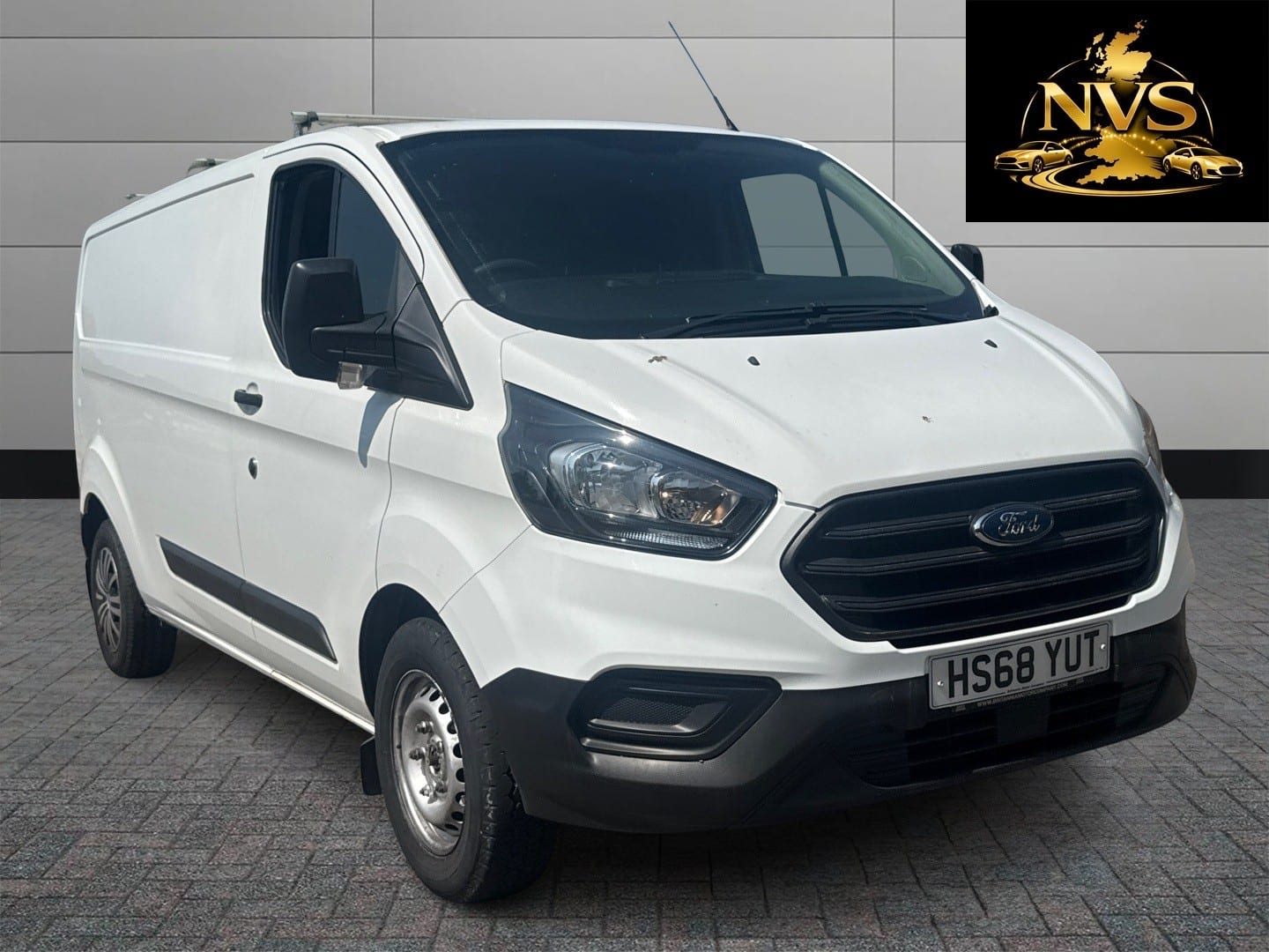 Ford Transit Custom - image 1 of 13