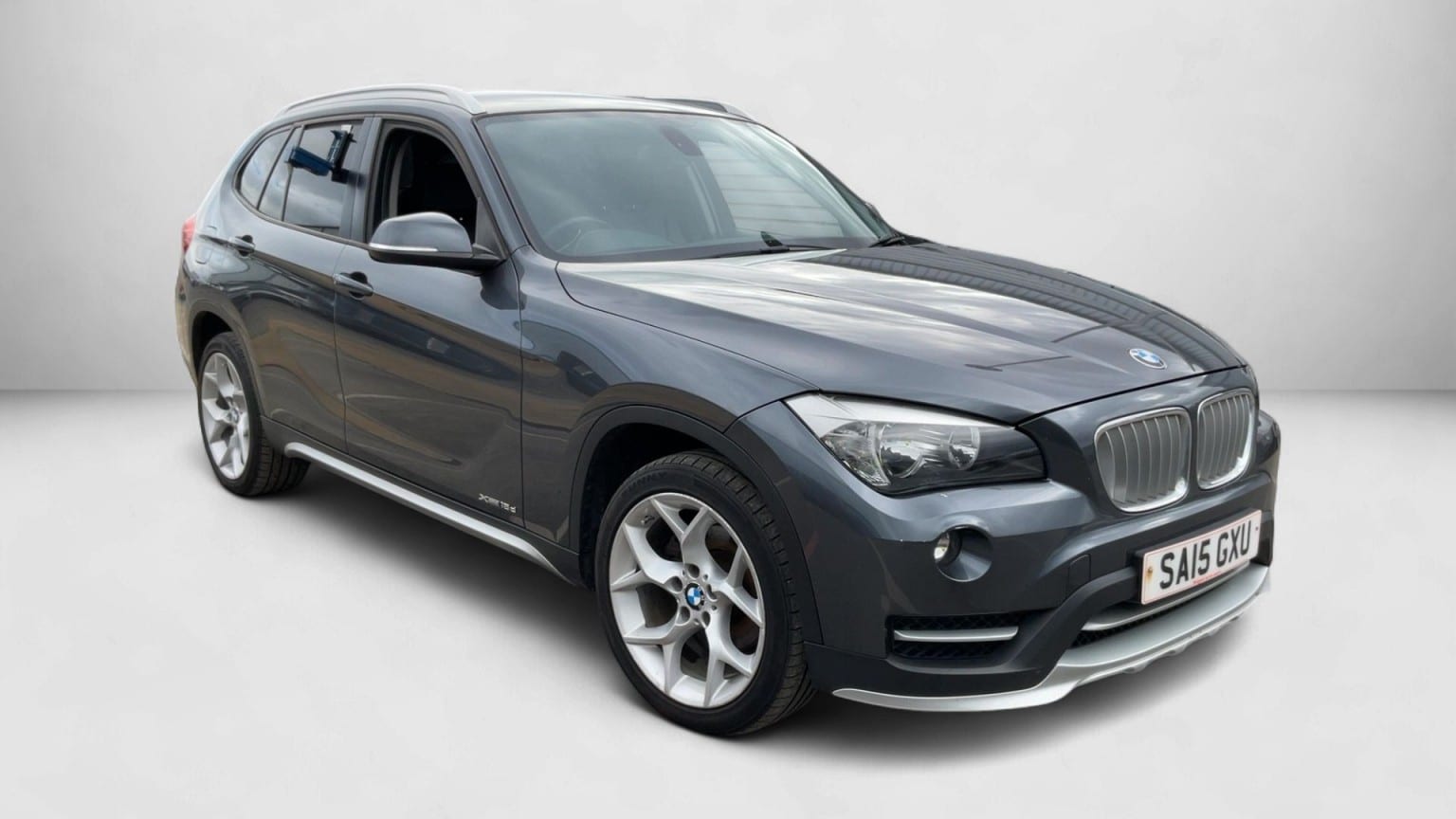 BMW X1 - image 1 of 14