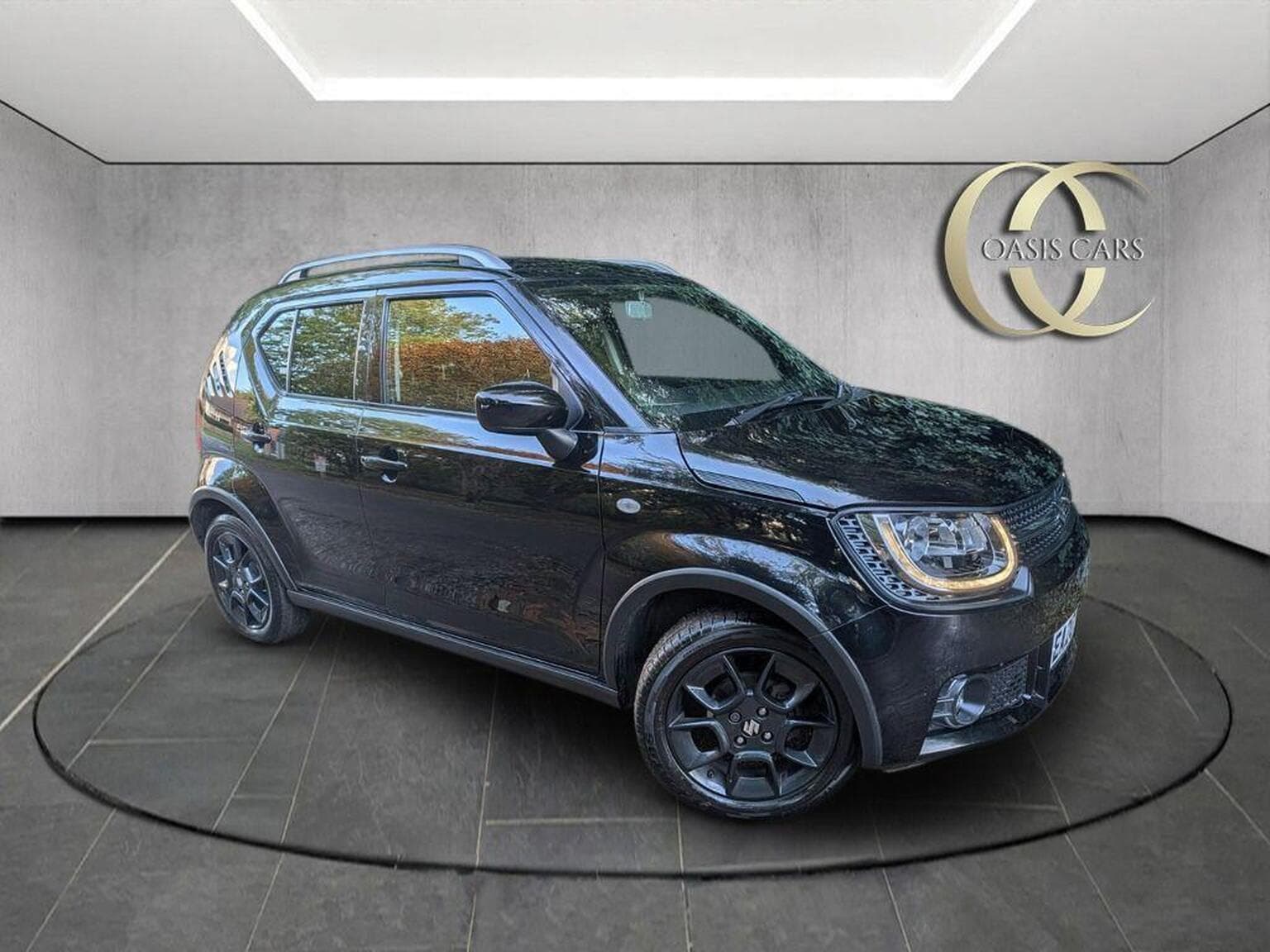Suzuki Ignis - image 1 of 18