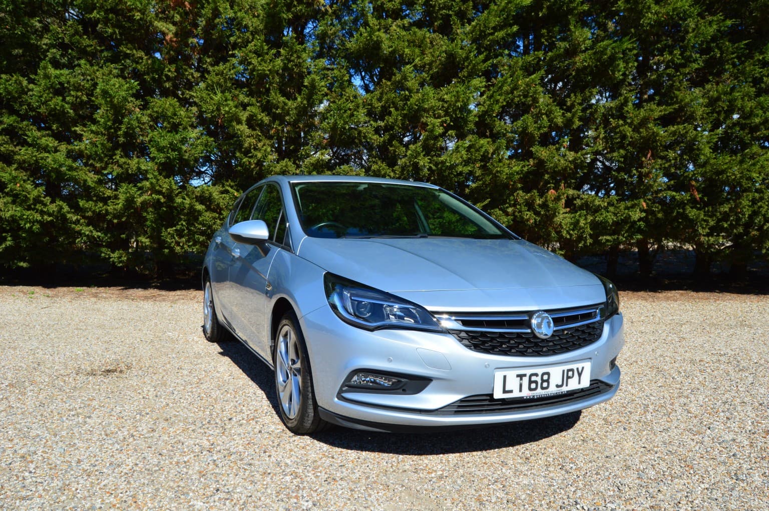 Vauxhall Astra - image 1 of 37