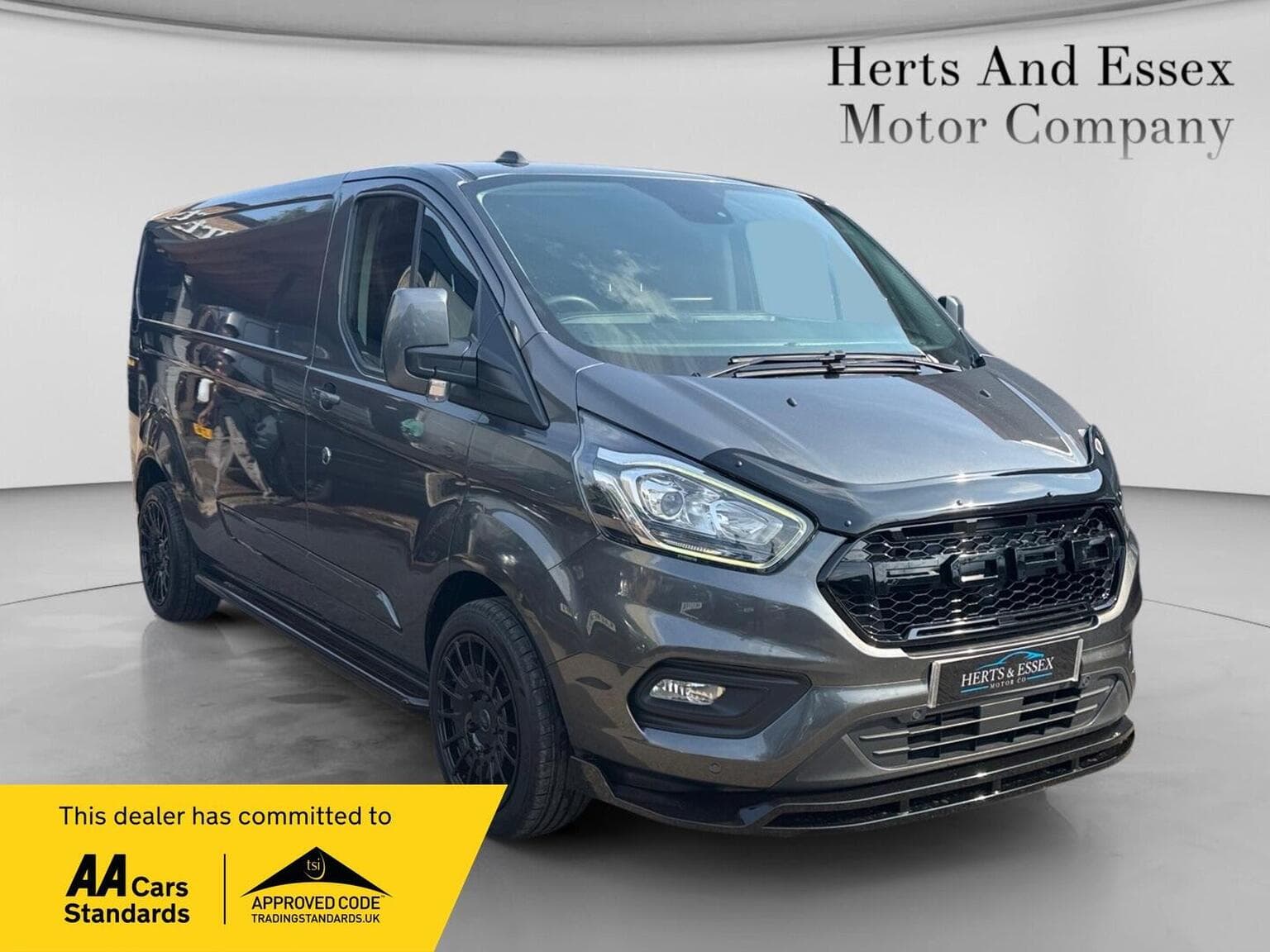 Ford Transit Custom - image 1 of 45