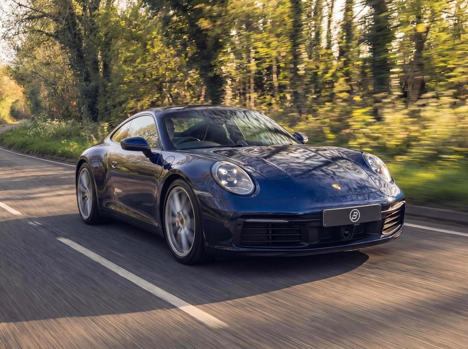 Porsche 911 - image 1 of 70