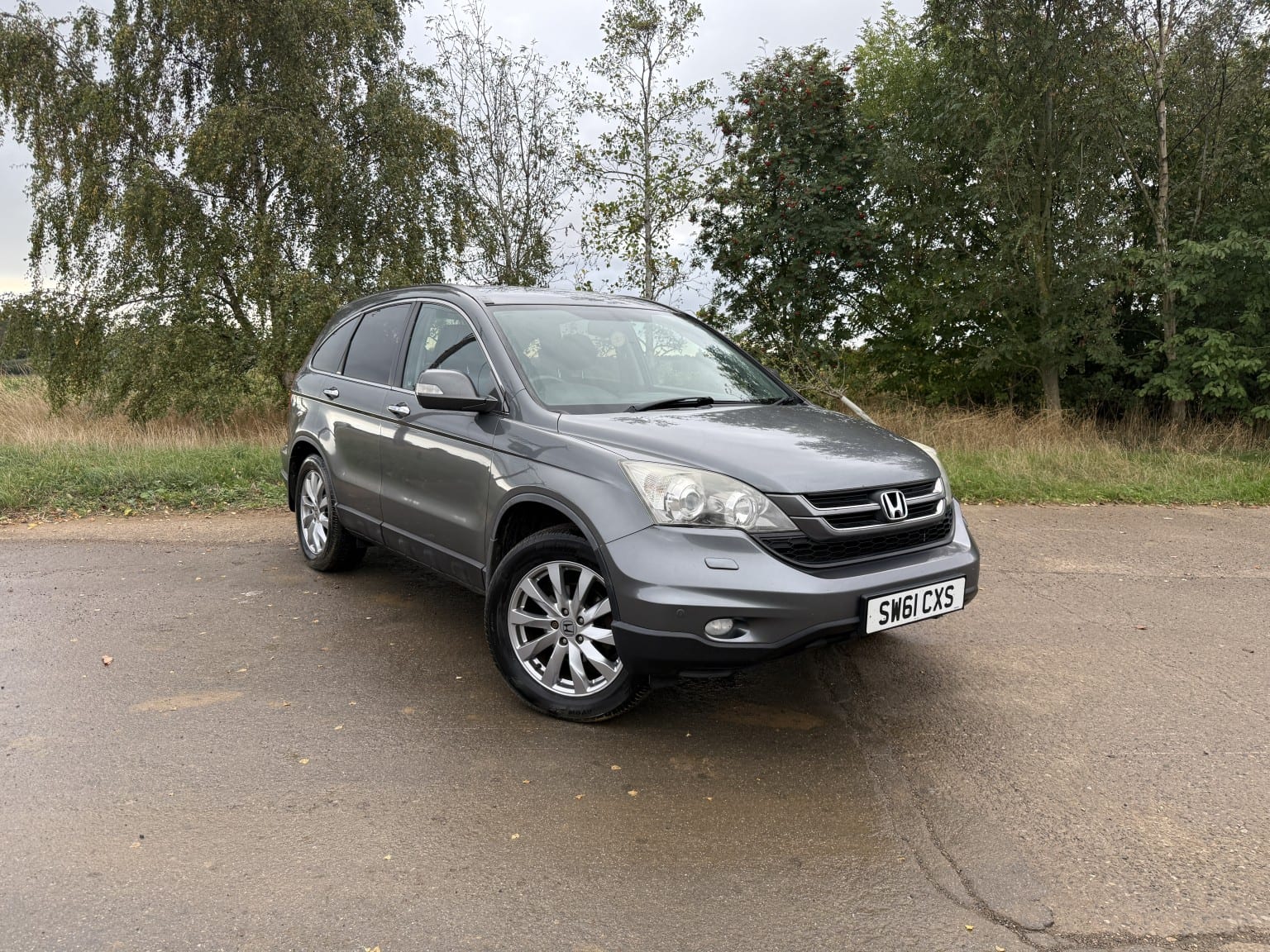 Honda CR-V - image 1 of 25