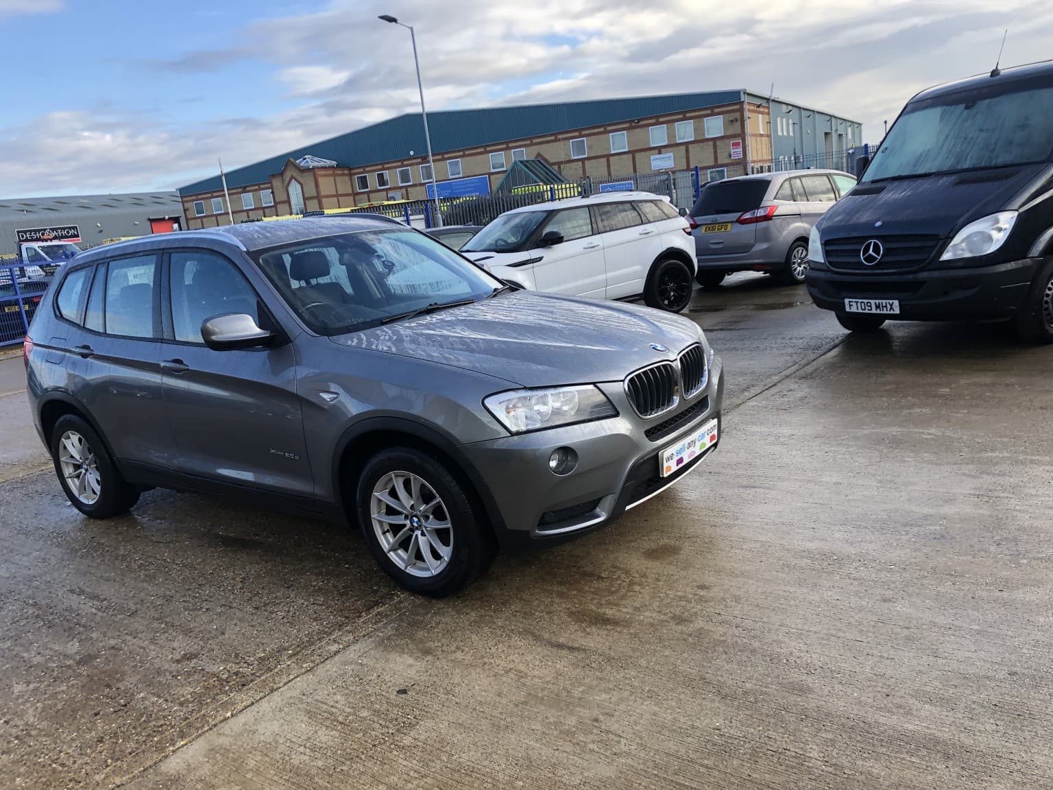 BMW X3 - image 1 of 27