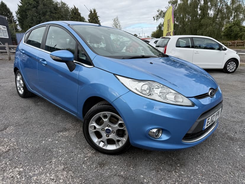 2012 FORD FIESTA