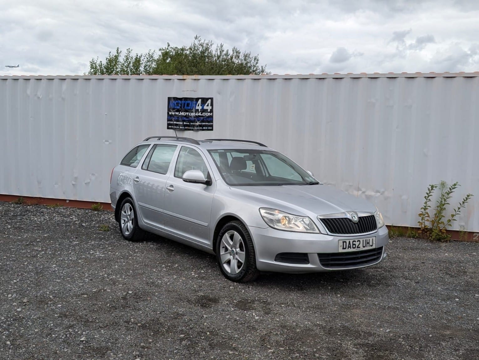 Skoda Octavia - image 1 of 31