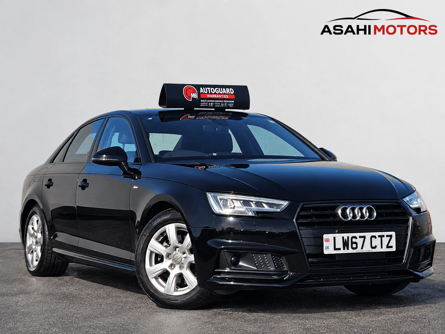 Audi A4 - image 1 of 1