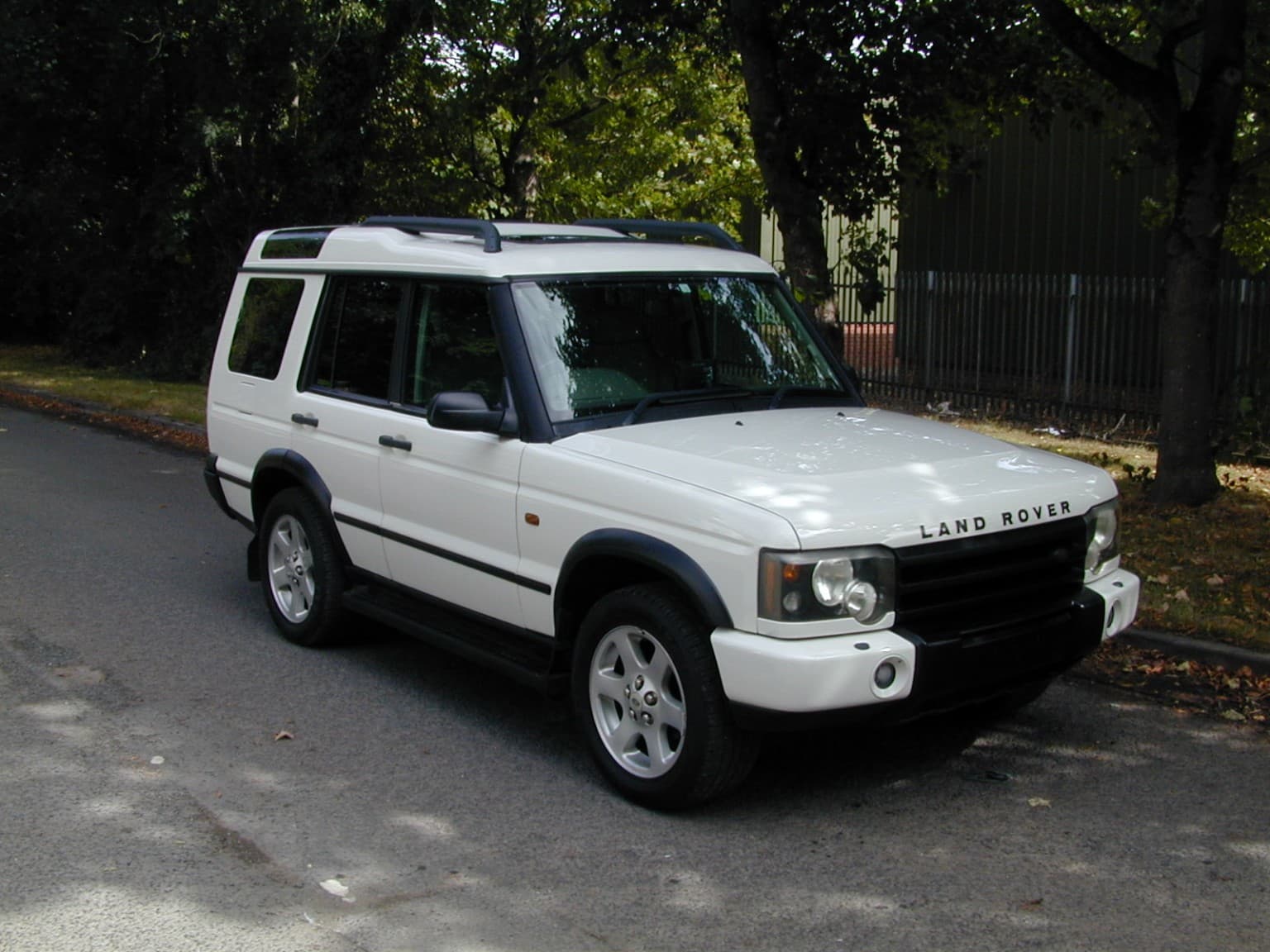 2003 Land Rover Discovery Ref 8732 - Land Rover Discovery HSE — photo 1 of 68