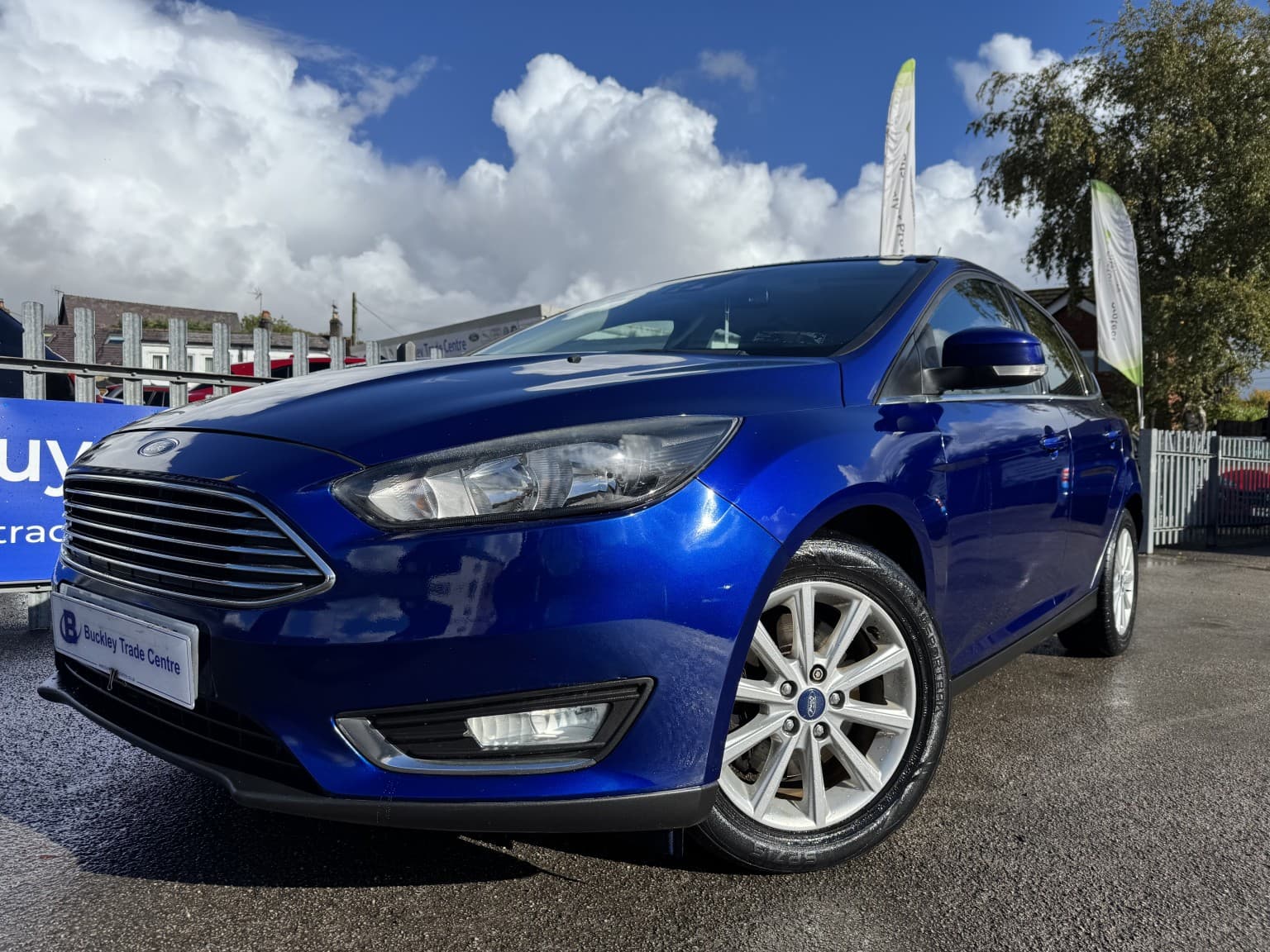 Ford Focus - image 1 of 41
