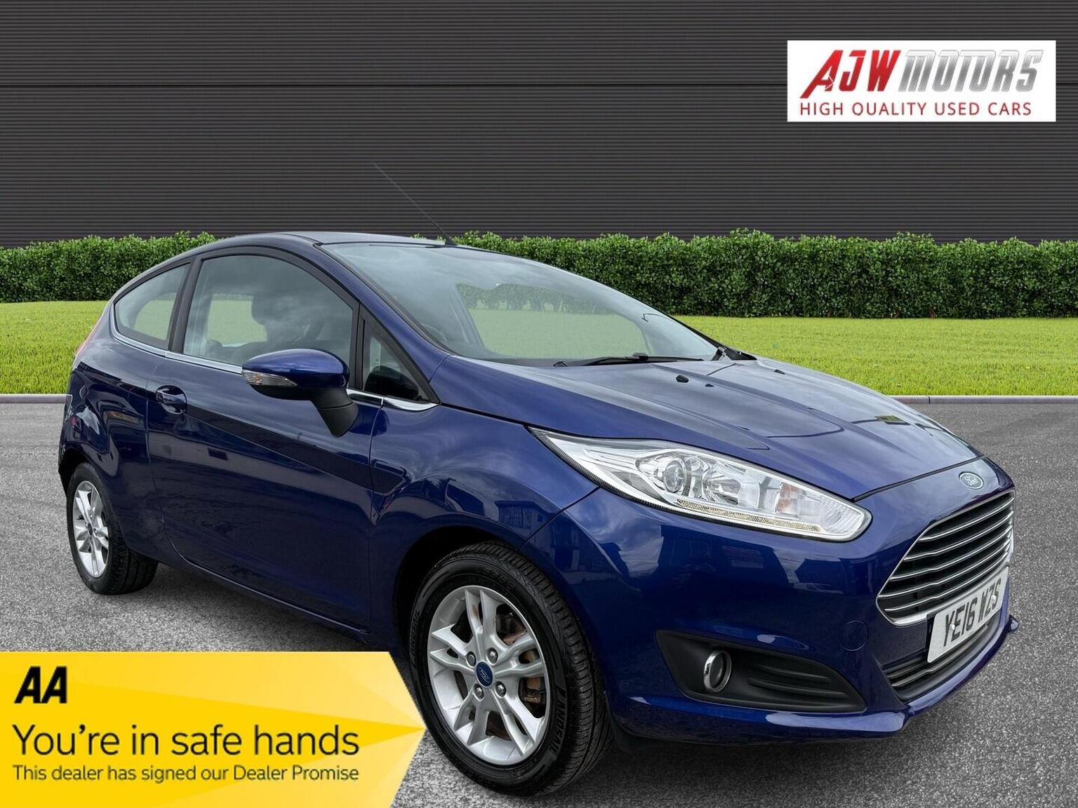 Ford Fiesta - image 1 of 32