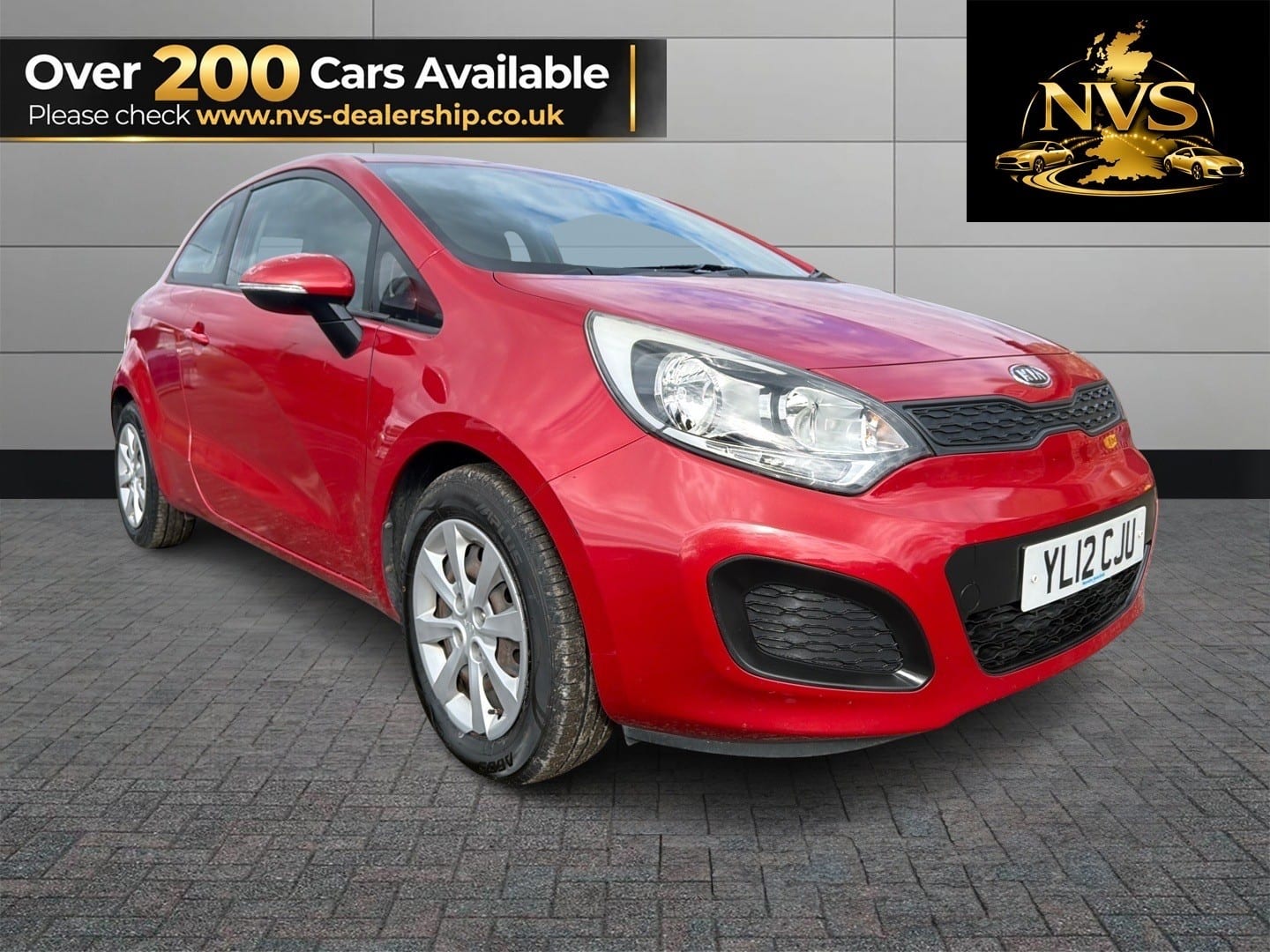 Kia Rio - image 1 of 13