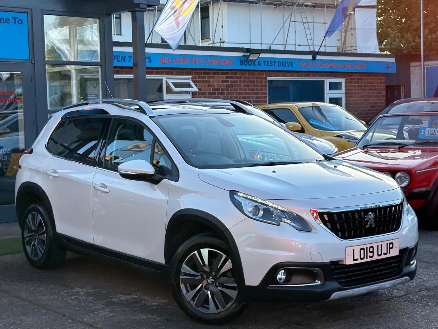 Peugeot 2008 - image 1 of 76