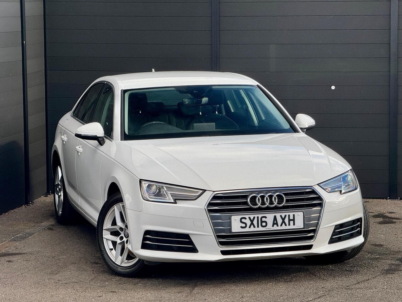 Audi A4 - image 1 of 52
