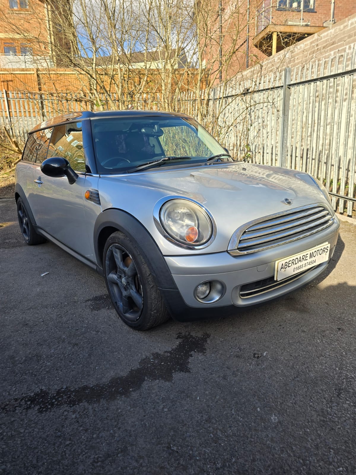 MINI Clubman - image 1 of 14