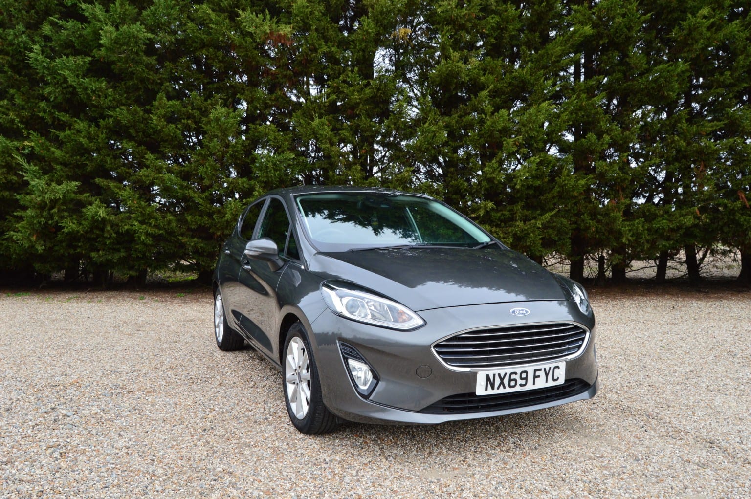 Ford Fiesta - image 1 of 38