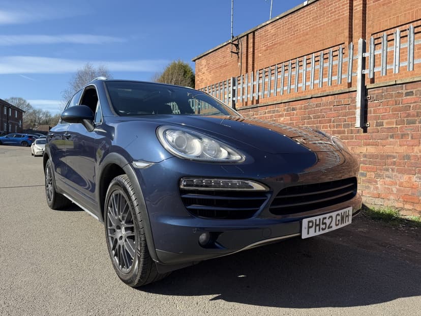 2012 PORSCHE CAYENNE