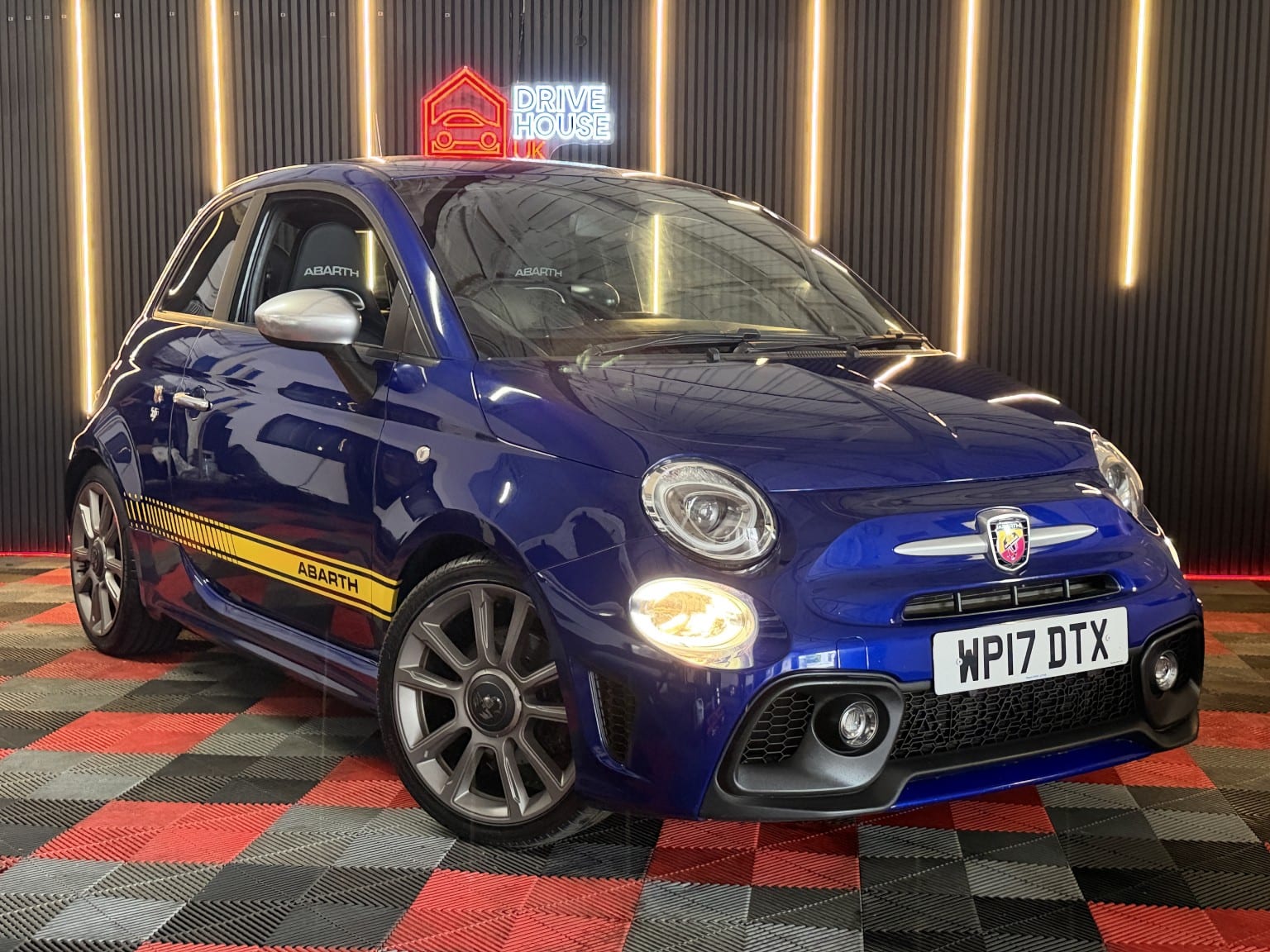 Abarth 595 - image 1 of 36