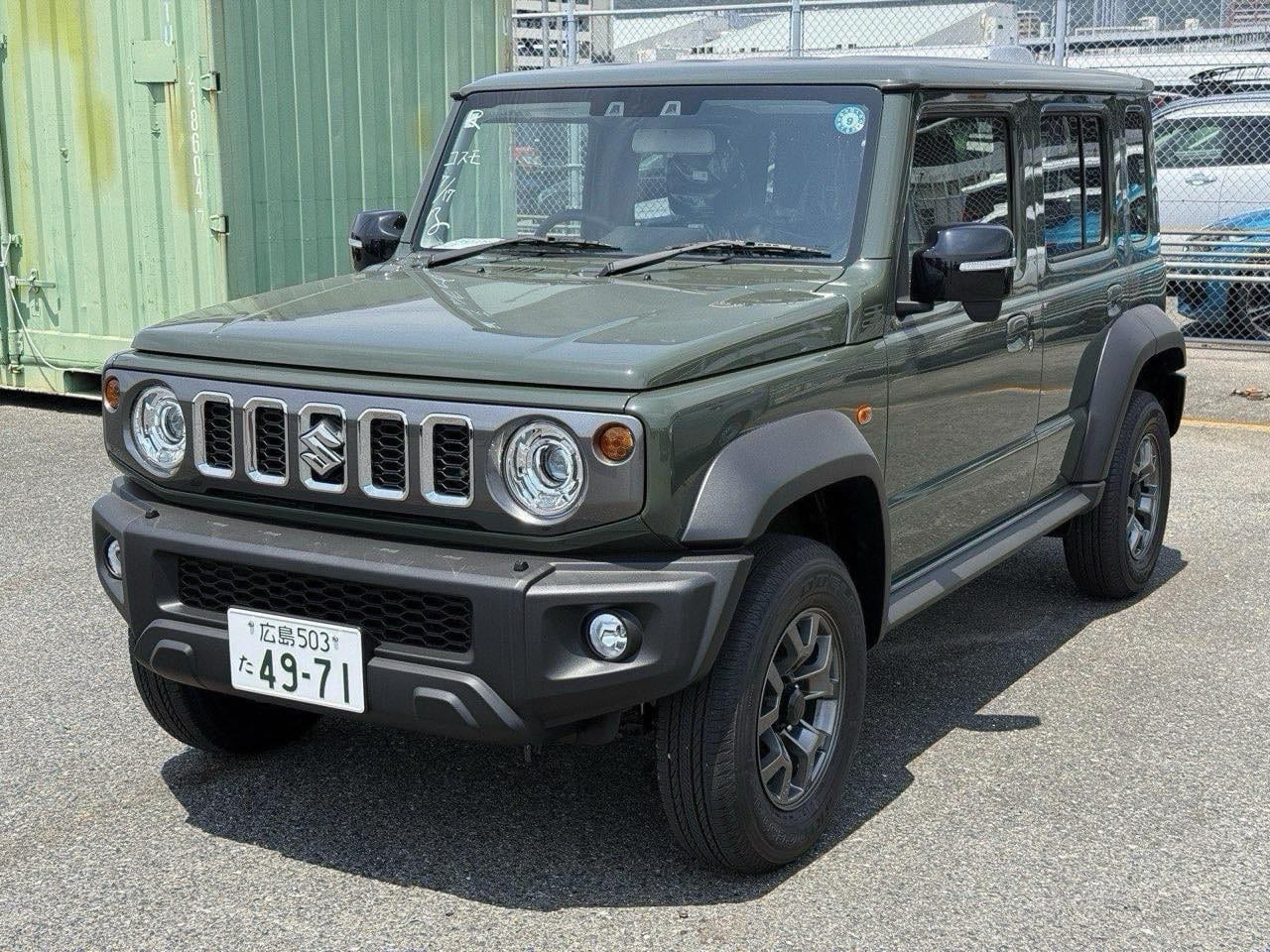 Suzuki Jimny - image 1 of 20