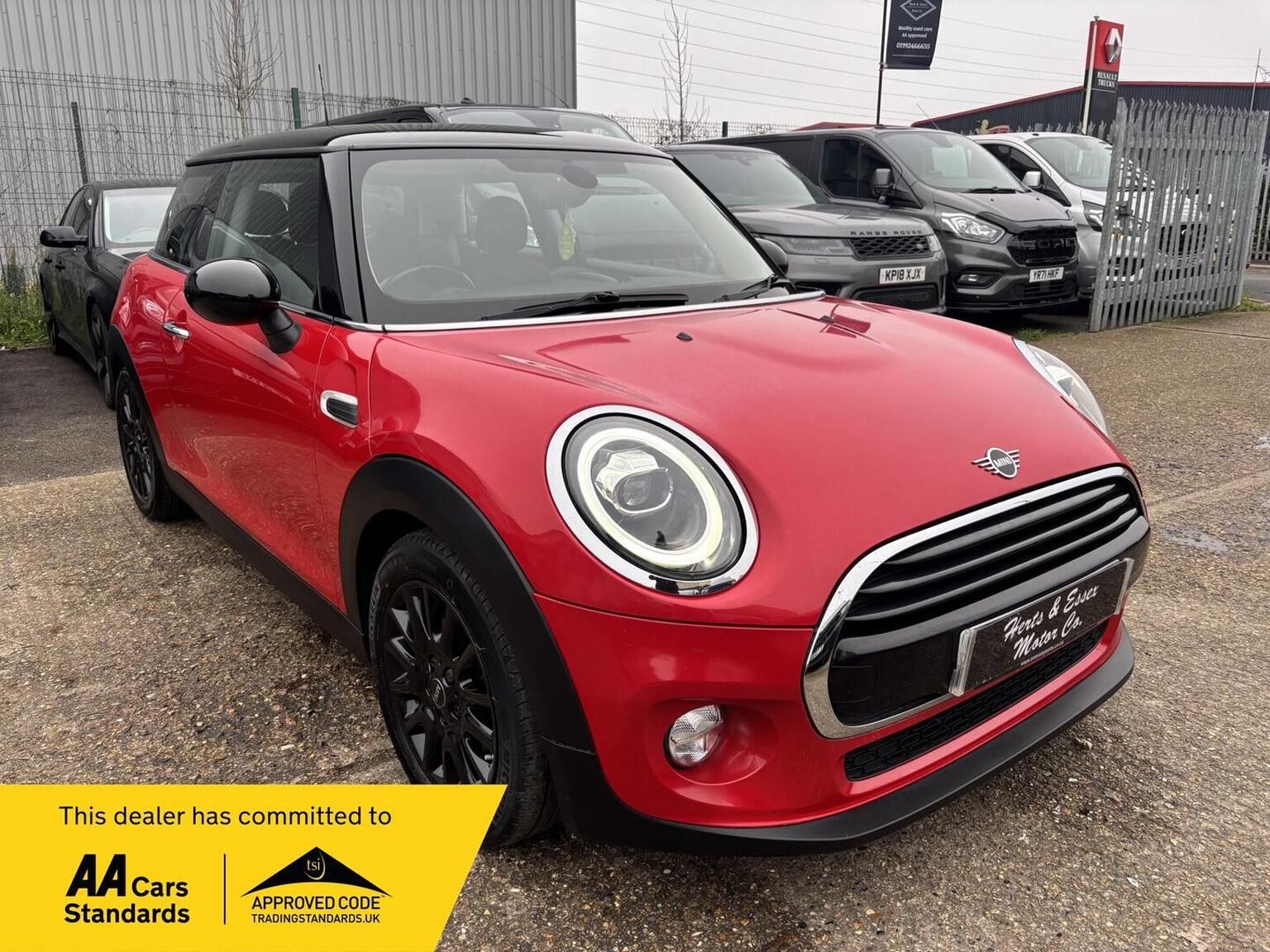 MINI Hatch - image 1 of 40