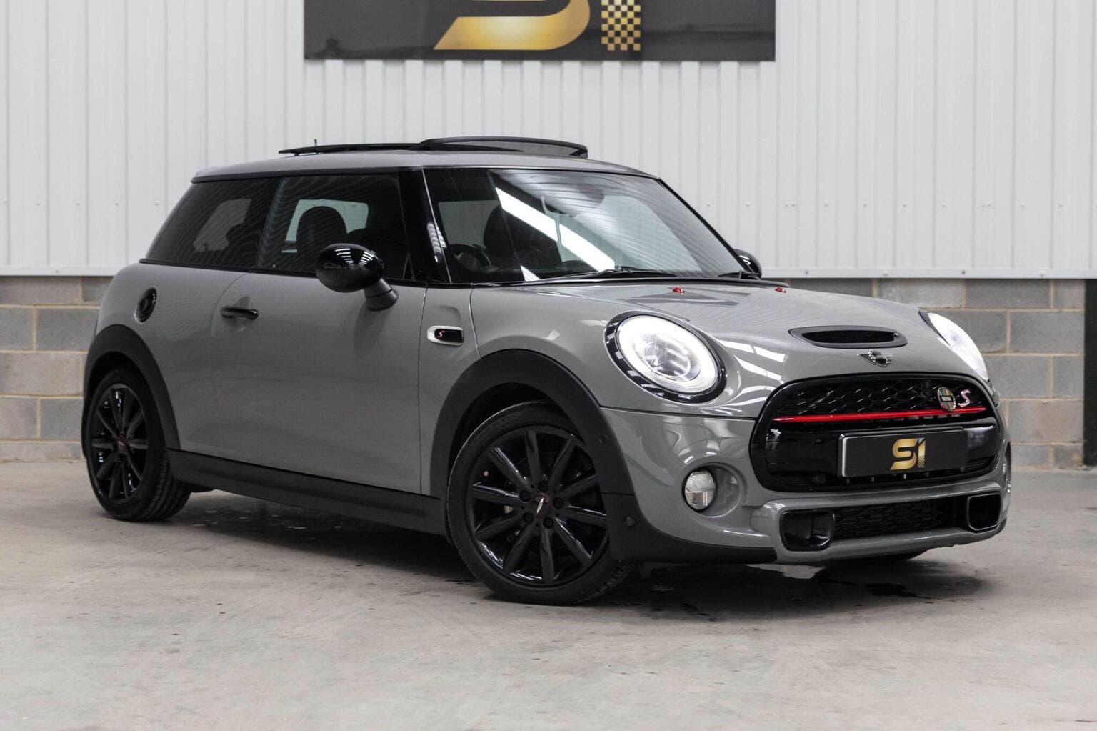 MINI Hatch - image 1 of 73