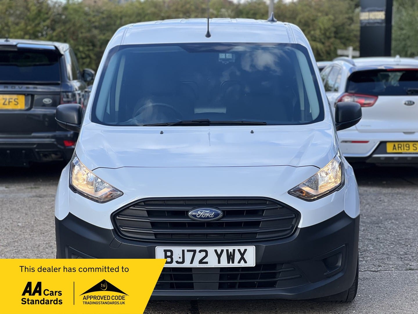 Ford Transit Connect - image 1 of 35