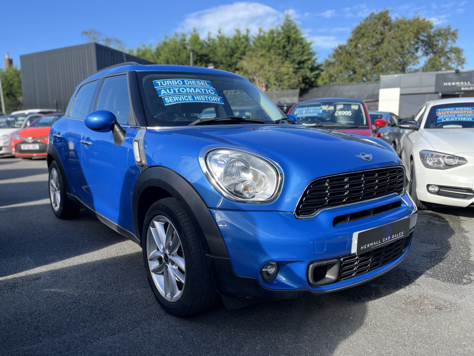 MINI Countryman - image 1 of 1