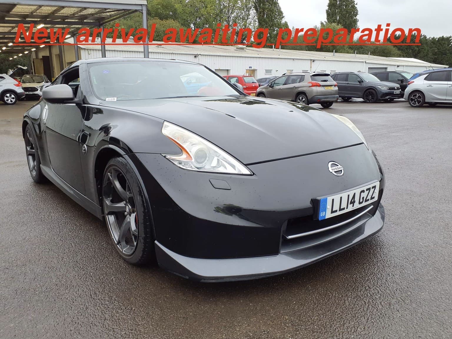 Nissan 370 Z - image 1 of 17