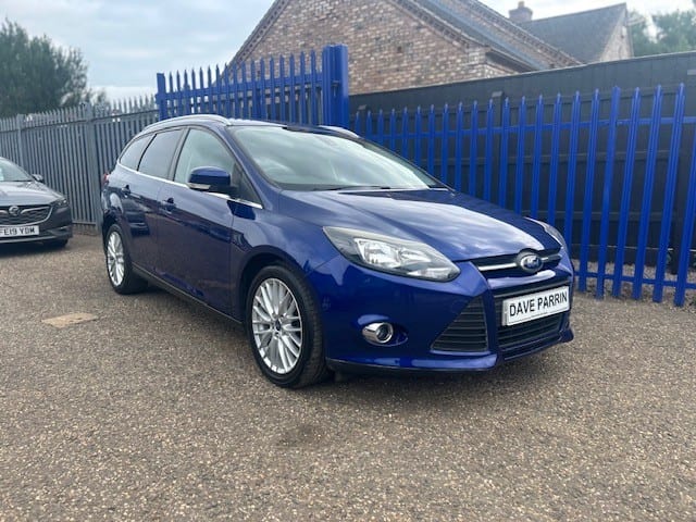 Ford Focus - image 1 of 11