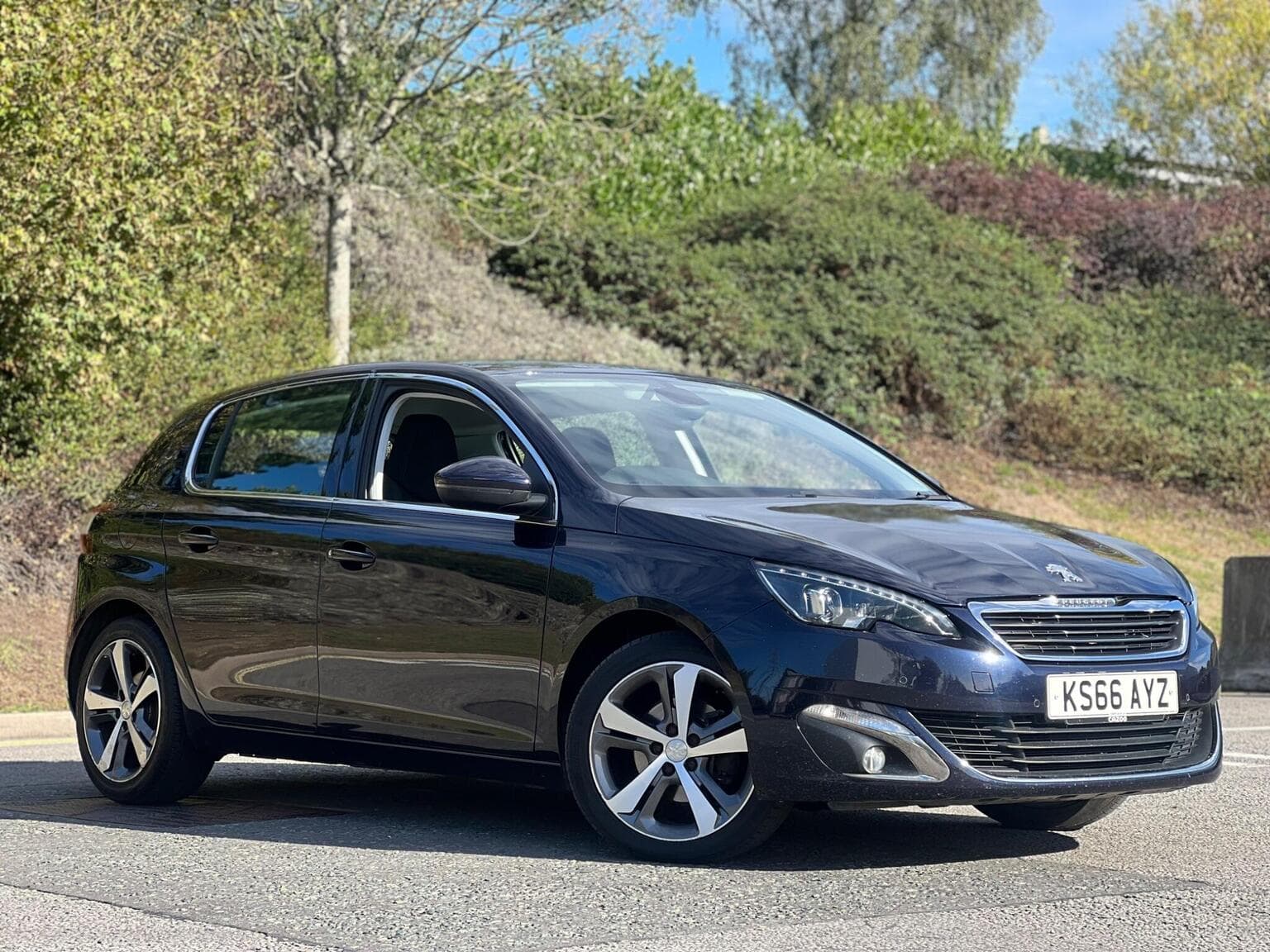 Peugeot 308 - image 1 of 46