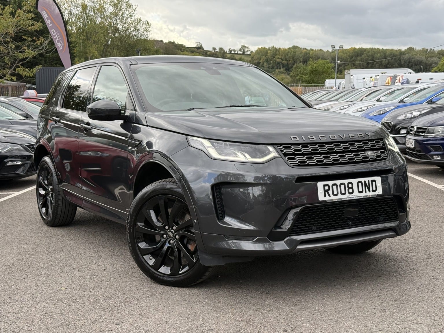 Land Rover Discovery Sport - image 1 of 71