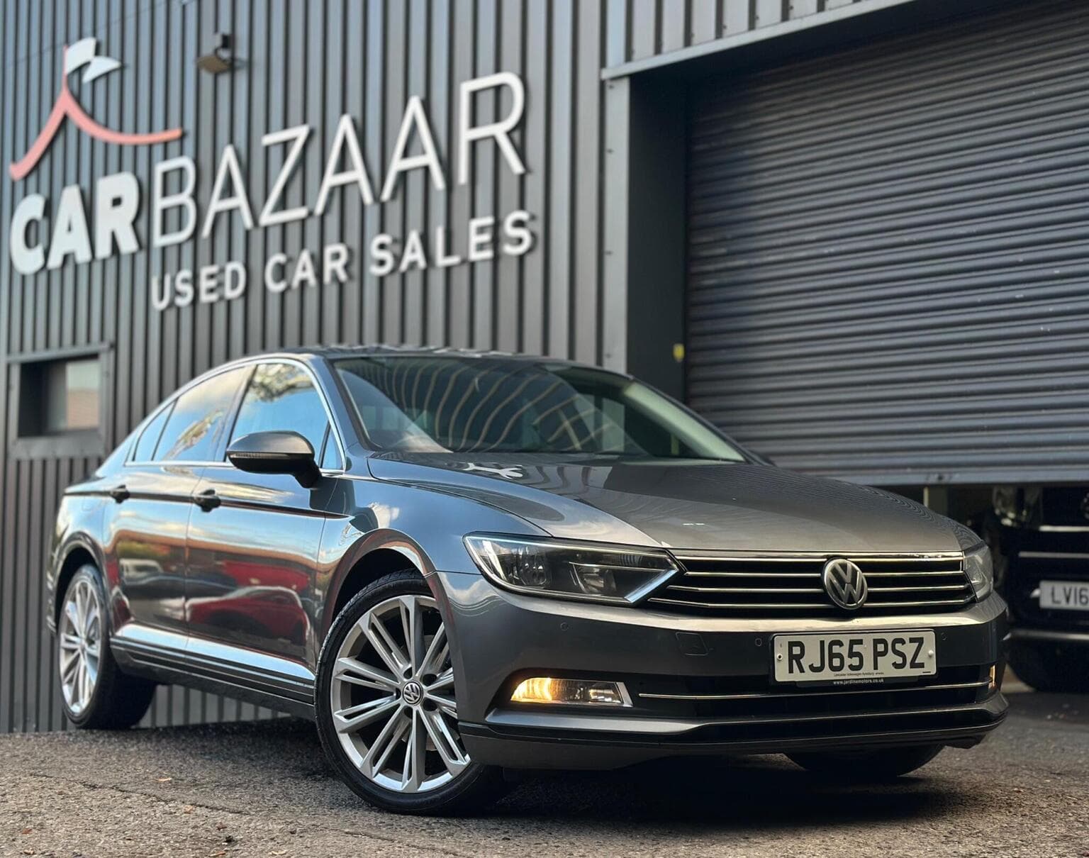 Volkswagen Passat - image 1 of 76