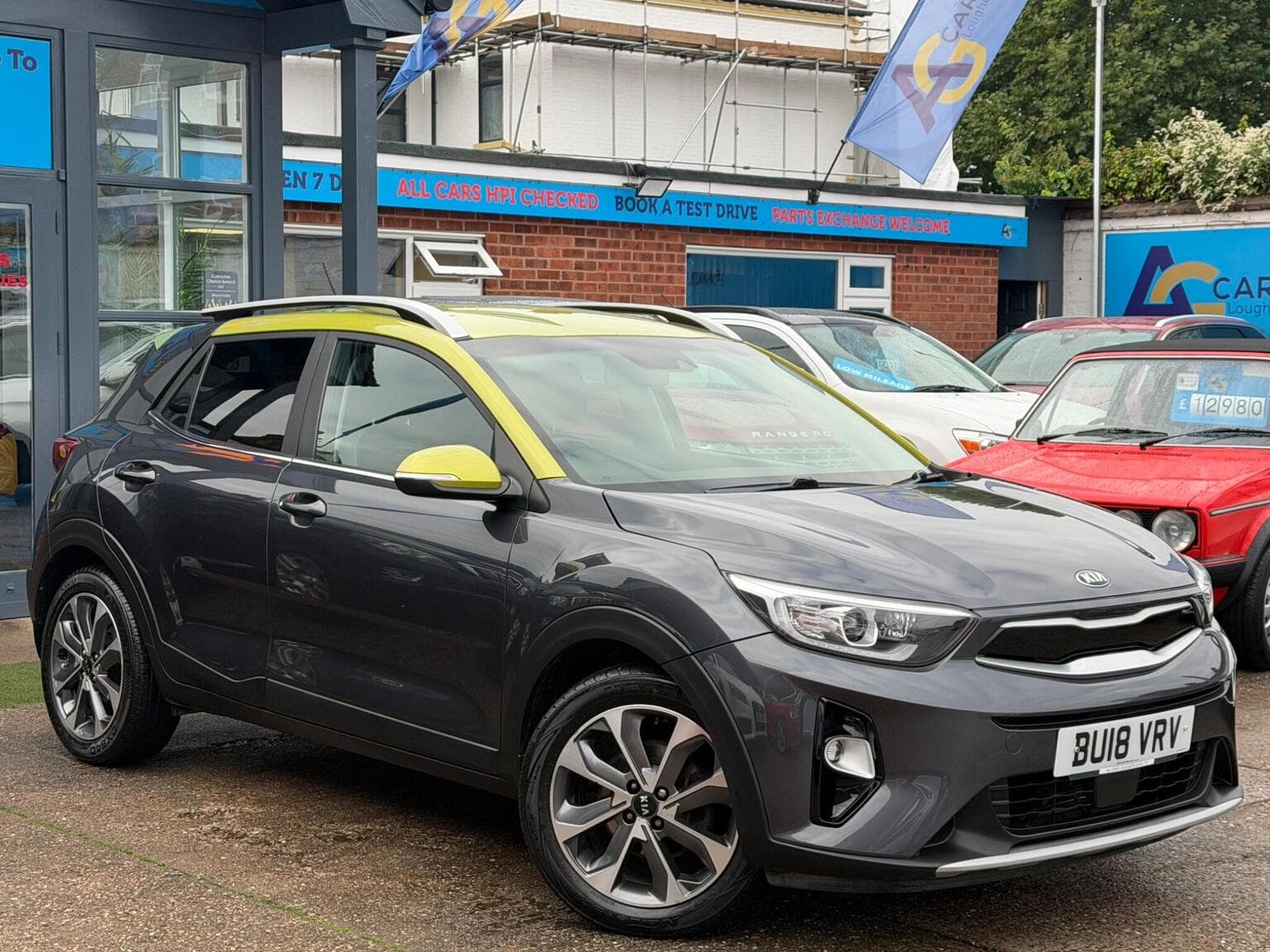 Kia Stonic - image 1 of 70